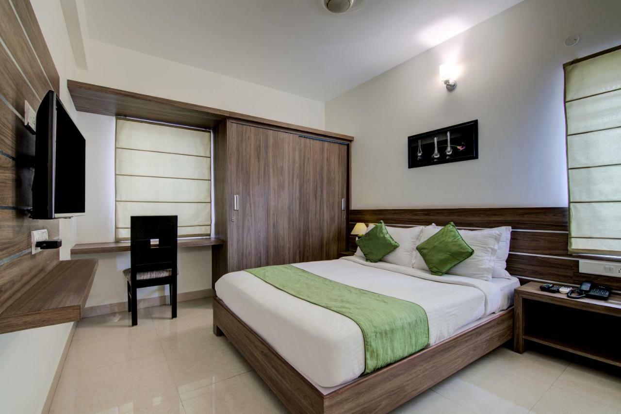 Sunshine Suites Grand Deluxe Bangalore Eksteriør bilde