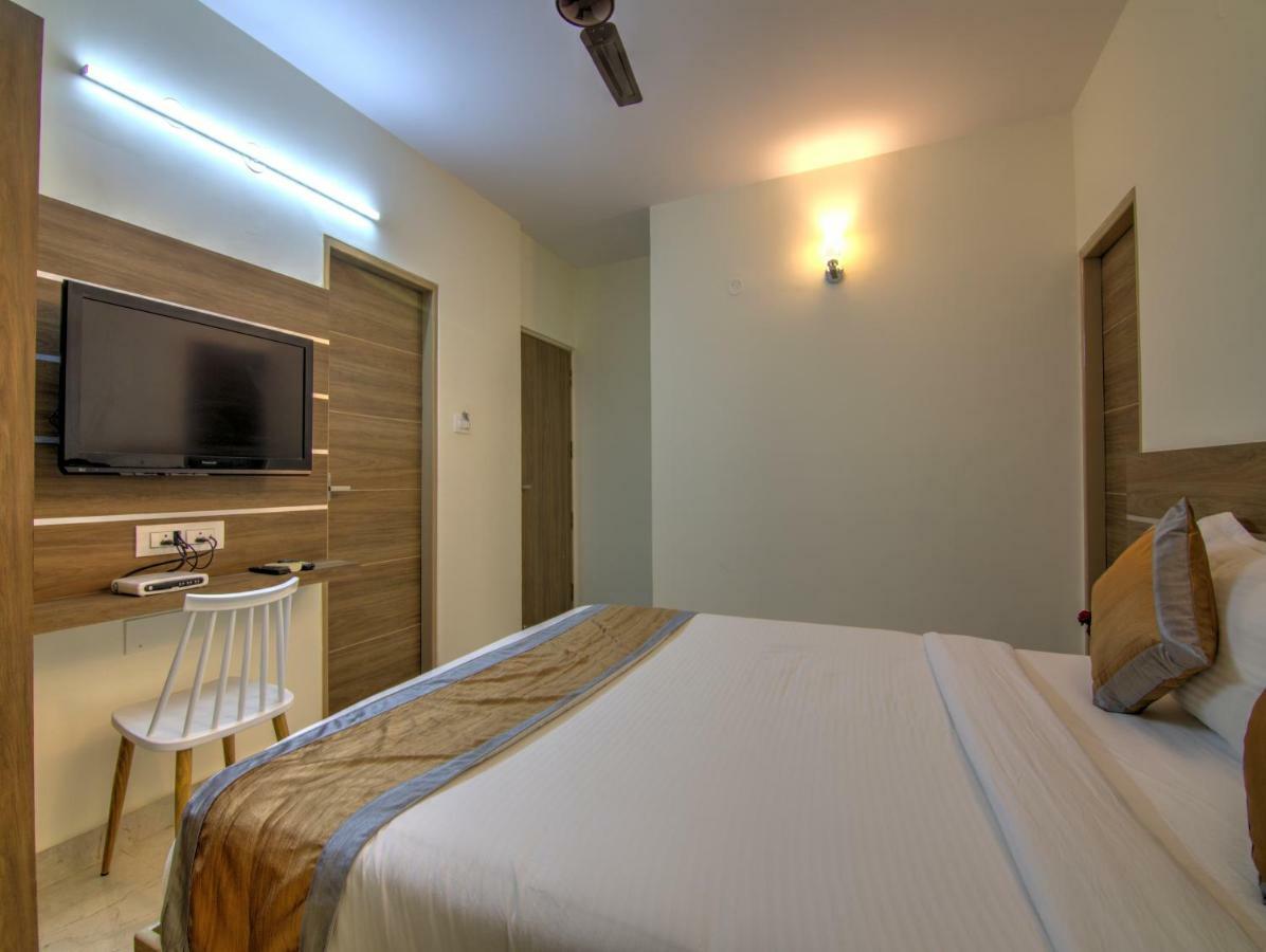 Sunshine Suites Grand Deluxe Bangalore Eksteriør bilde