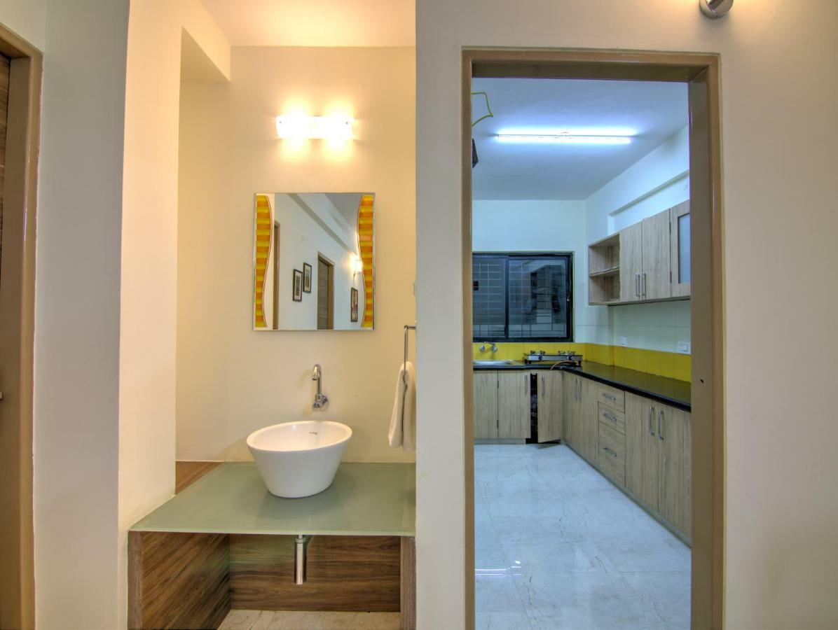 Sunshine Suites Grand Deluxe Bangalore Eksteriør bilde